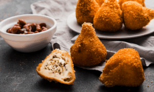 kuliner populer brasil coxinha