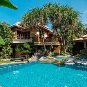 villa mewah lebih menenangkan